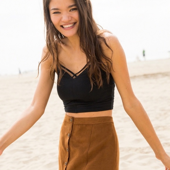 Hollister Tops - Hollister crisscross crop top